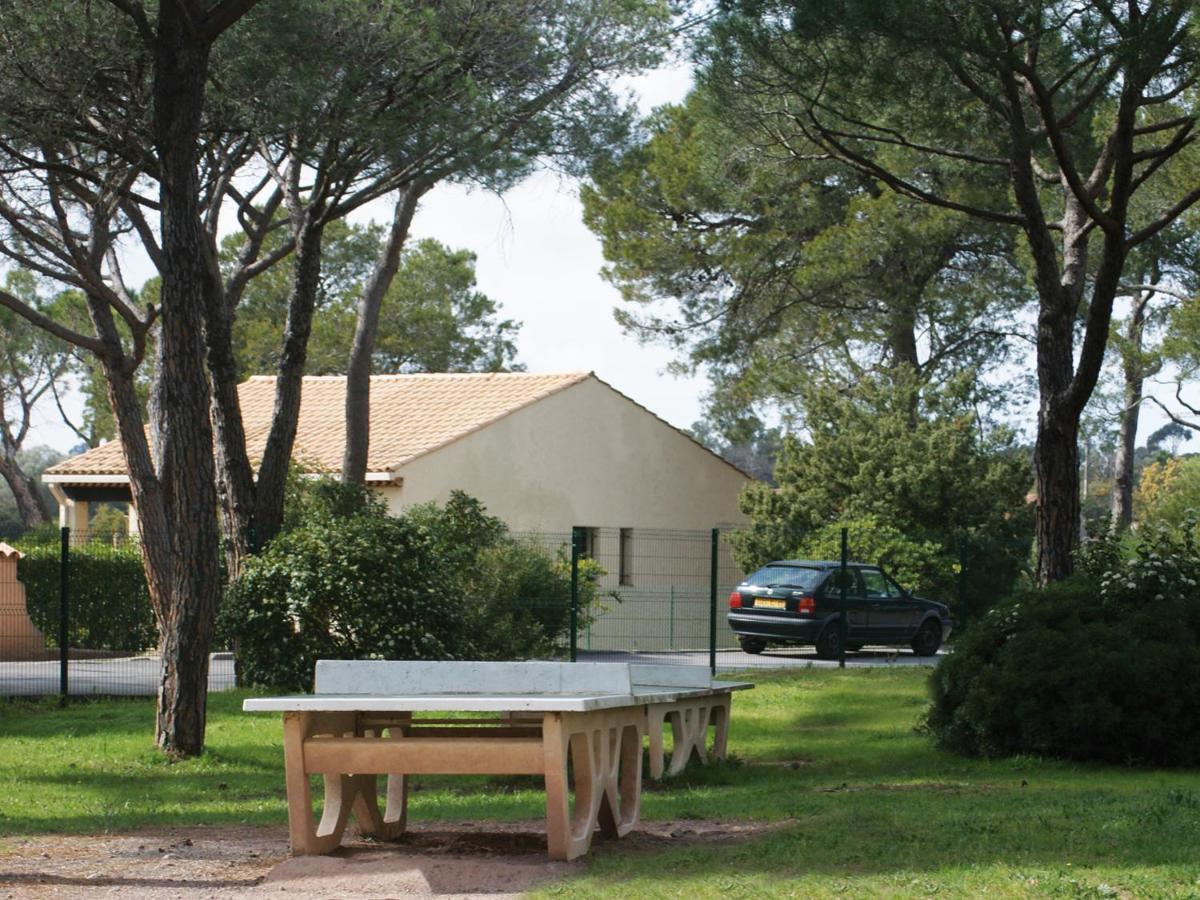 Saint-Raphaël Lagrange Vacances Le Domaine Des Grands Pins מראה חיצוני תמונה